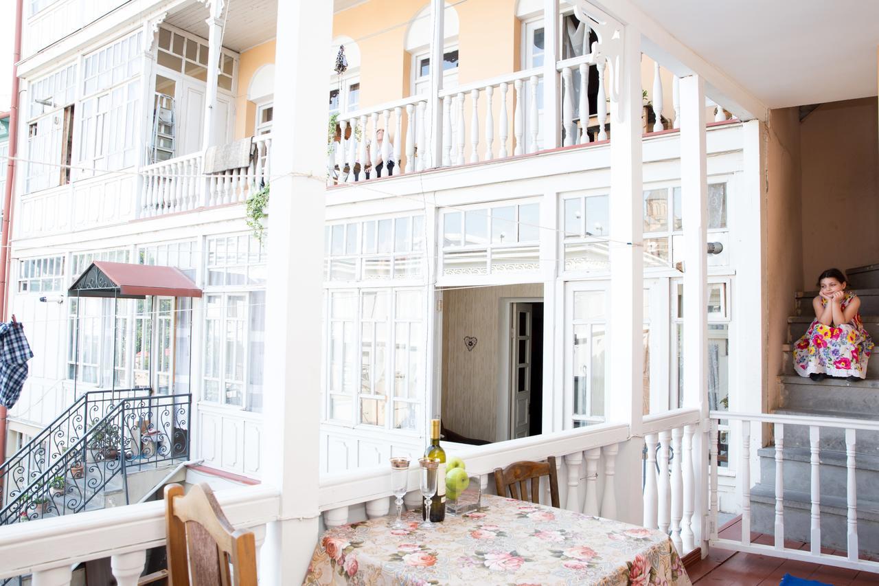 Meidan Suites Tbilisi Bagian luar foto