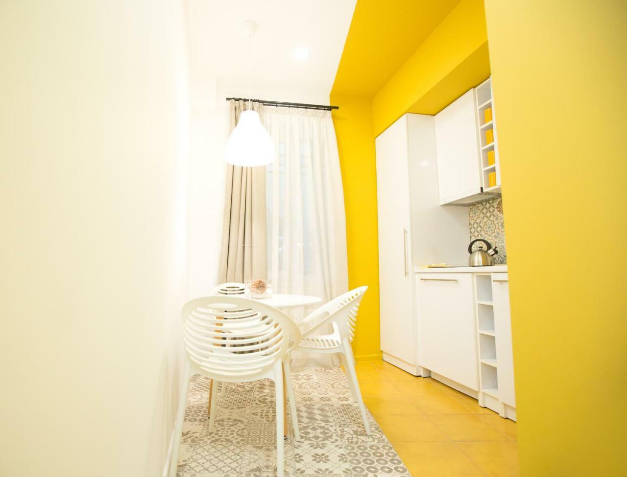 Meidan Suites Tbilisi Bagian luar foto