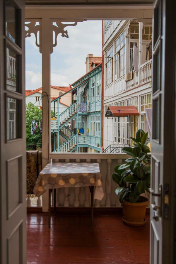 Meidan Suites Tbilisi Bagian luar foto