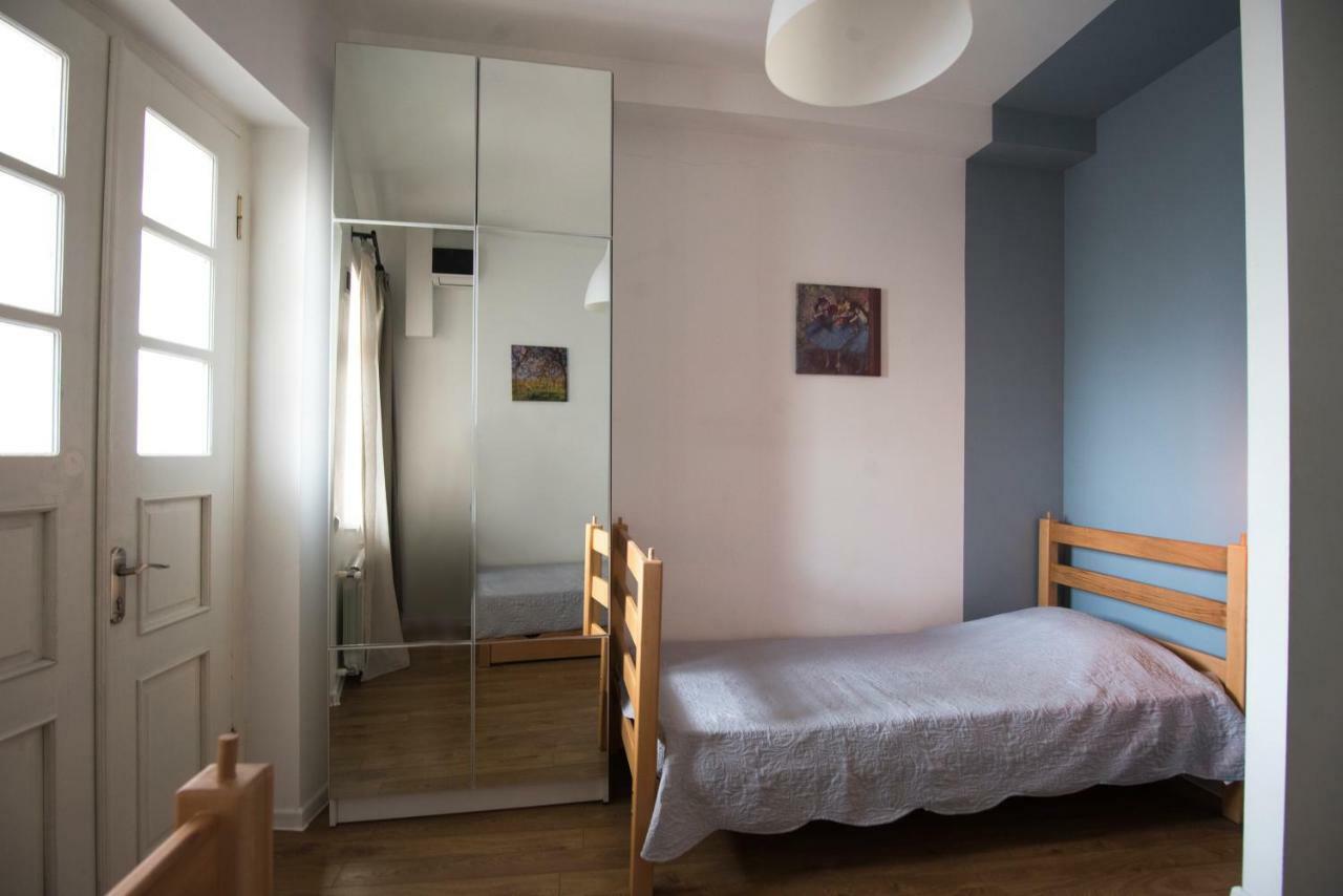 Meidan Suites Tbilisi Bagian luar foto